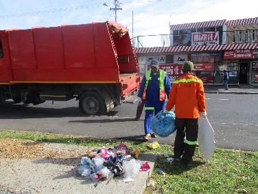 collecting litter 1